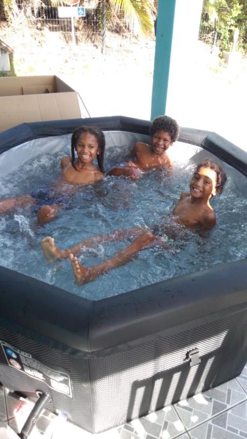 La Kay'Loulou Avec Spa Et Piscine Saint-Pierre Buitenkant foto